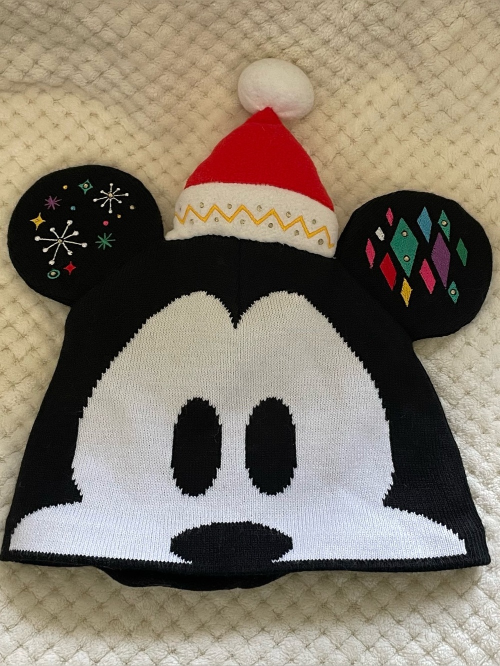 Mickey Mouse Santa light up Beanie Hat with Red Pom Pom